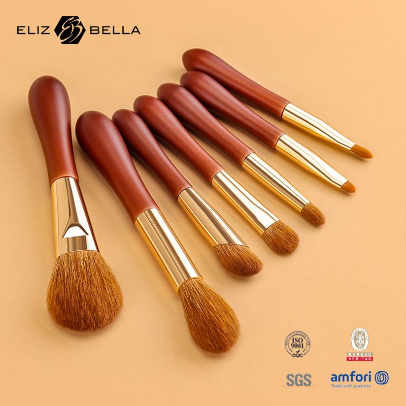 OEM / ODM Thiết kế tay cầm ngắn đặc biệt,Makeup Brushes With Synthetic Hair,Private Label/Logo Design Chào mừng